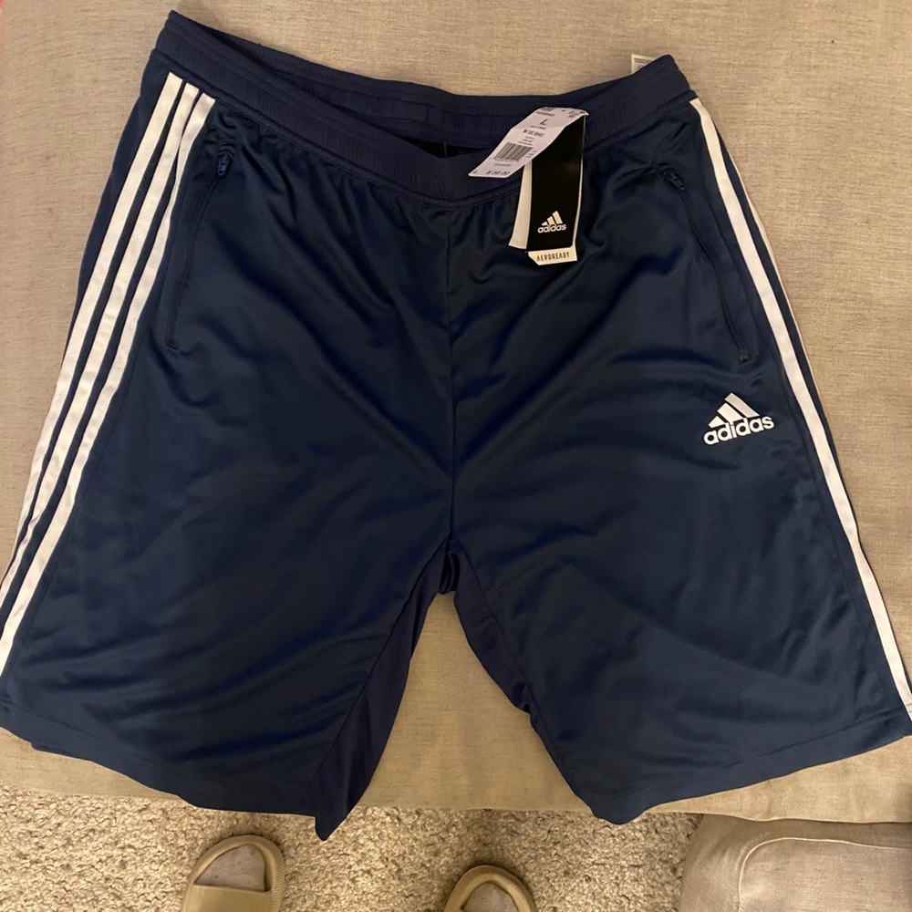 🏋️‍♂️🔵 **Adidas Men's PrimeBlue Designed 2 Move 10" Shorts - Navy Large